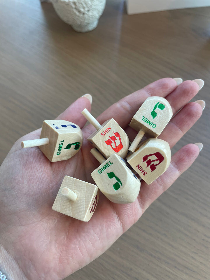 סביבון עץ לחנוכה