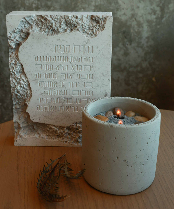 פניני שעווה בתוך כלי בטון אפור - כולל פתילים ואבנים